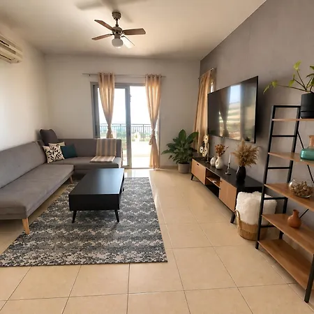 Sea View 2br Townhouse With Large Terrace *