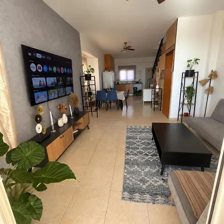 Hébergement de vacances Sea View 2br Townhouse With Large Terrace Kissonerga